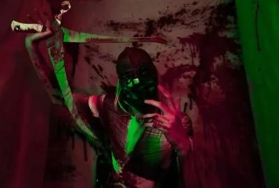 Outlast poster3