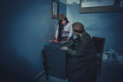 Шпион poster1