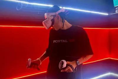VR Arena poster3