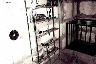 Hostel. Torture Basement. poster4
