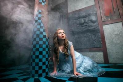 Alice in Wonderland poster2