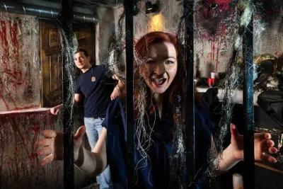 Haunted House poster4