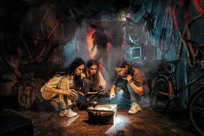 Very strange things poster5