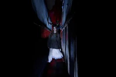 Присутствие poster4
