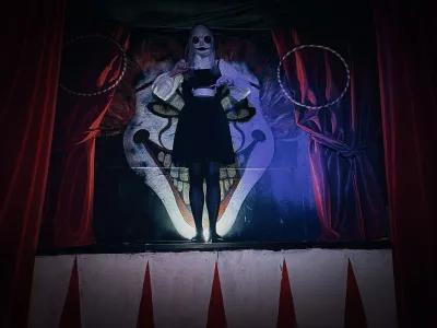 Everyone Loves Clowns poster4