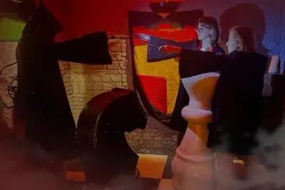 6 rooms poster5
