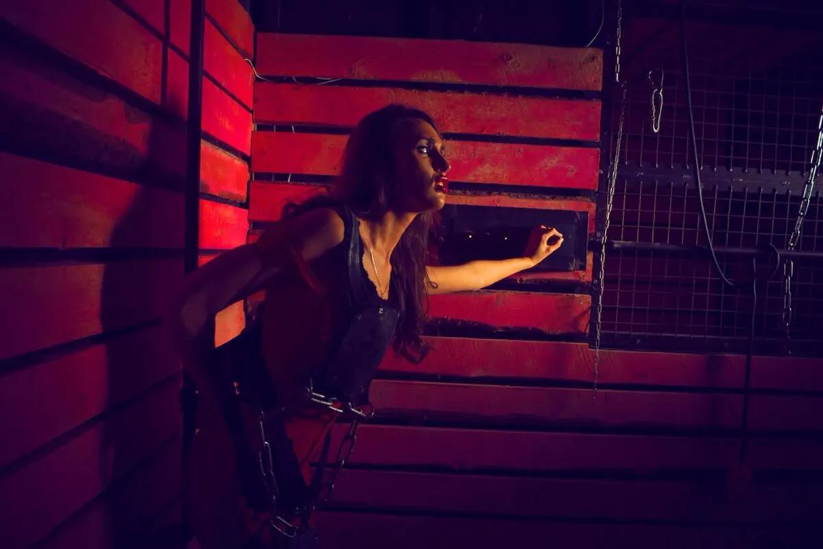 Escape from the maniac