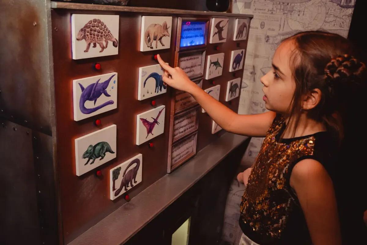Following the footsteps of dinosaurs
