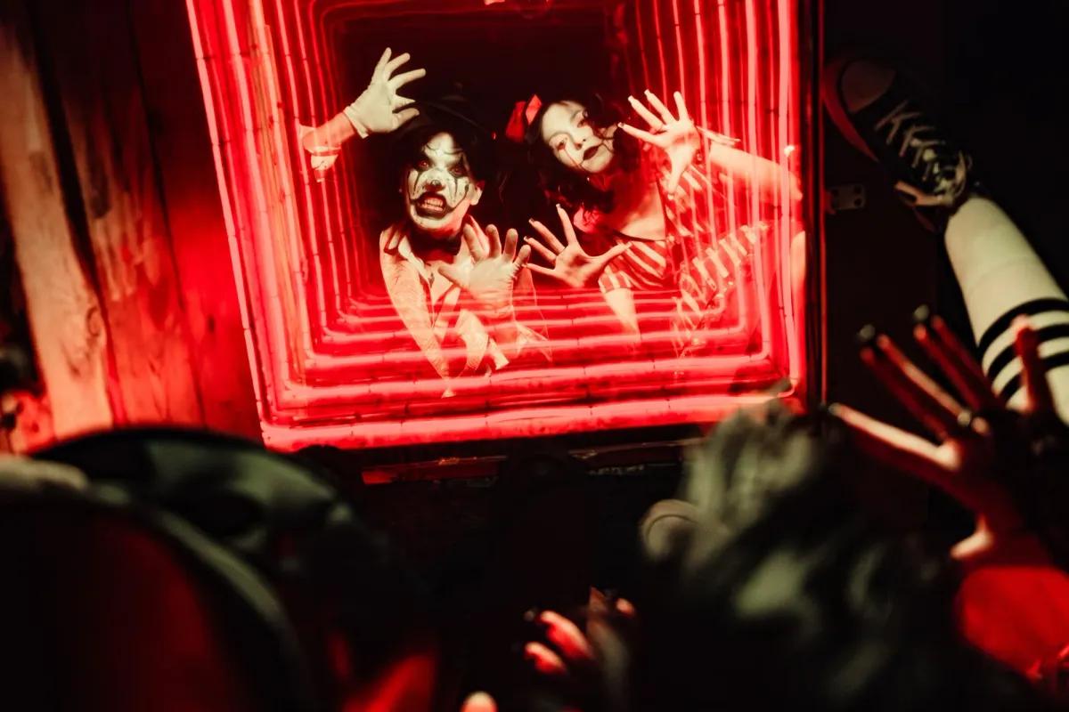 Sinister circus